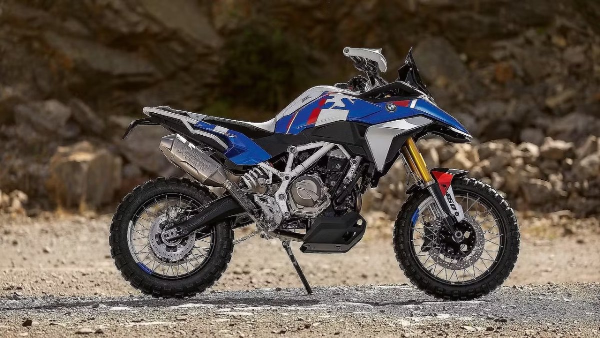 गजब के फीचर्स के साथ BMW R1200 GS adventure ऑफरोड के लिए सबसे बेहतरीन बाइक।
