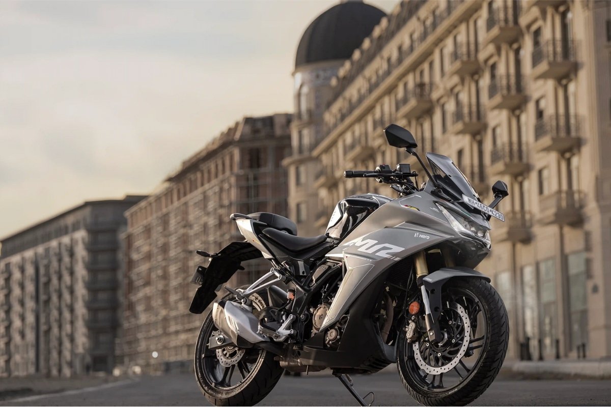 बजट में ले कर आया न्यू फीचर्स के साथ Honda Unicorn स्टाइलिश , कलर और प्राइस